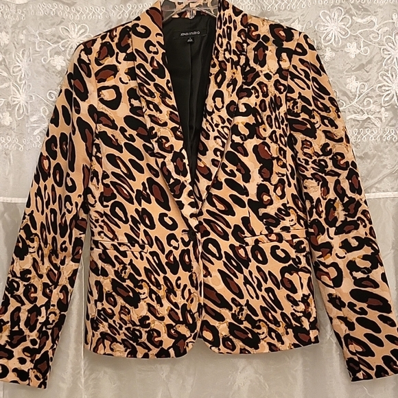 FLASH SALE! Jones Studio Leopard Blazer, Shawl Collar, Pockets, Single Button, 6 - Picture 2 of 10